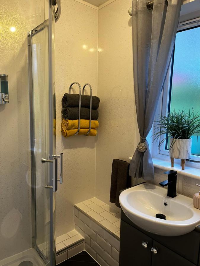 Home Comforts Near Dundee City Centre ภายนอก รูปภาพ